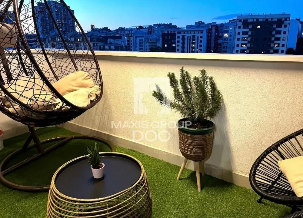 Izdavanje, dvosoban stan, 35m², Južni Bulevar, Vračar Sve Podlokacije