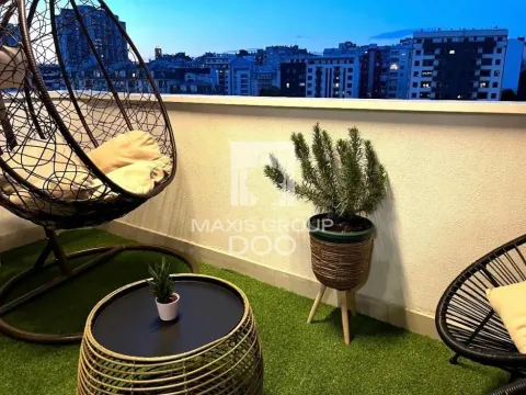 Stan in Južni Bulevar