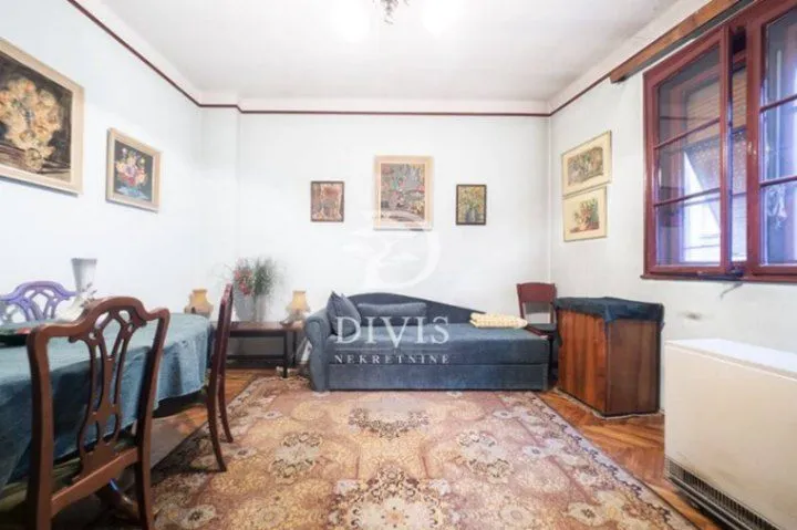 Sale, three bedroom apartment, 73m², Kalenić Pijaca, Vračar Sve Podlokacije