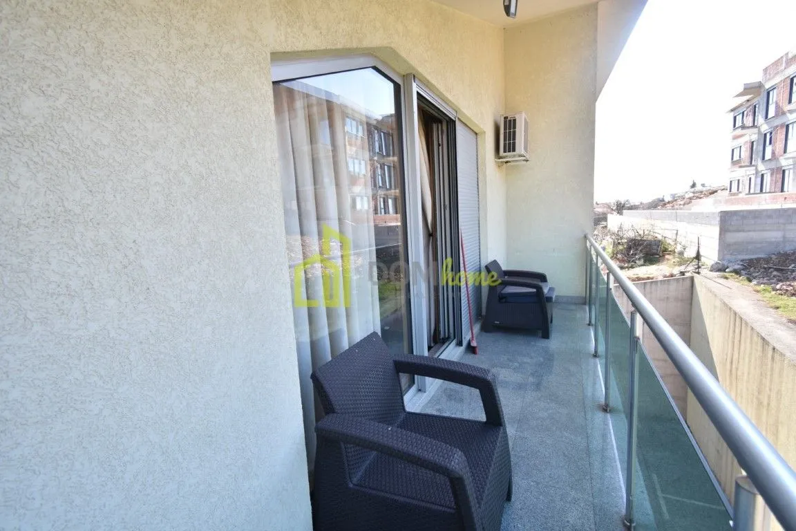 Prodaja, dvosoban stan, 90m², Gorica C, Podgorica