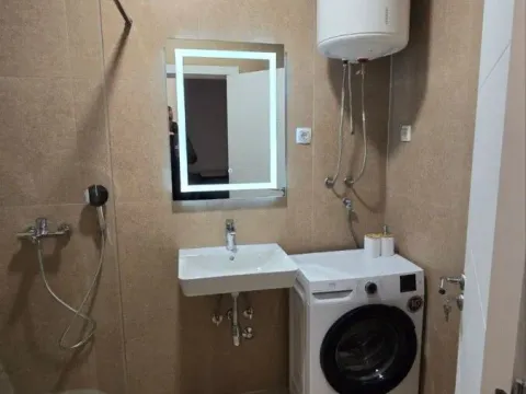 Izdavanje, jednosoban stan, 37m², Tološi, Podgorica - image 4