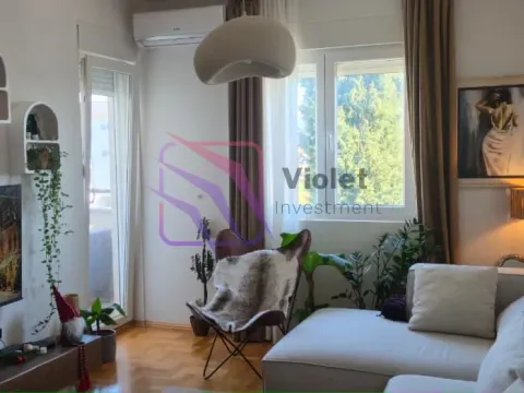 Prodaja, dvosoban stan, 70m², Donja Gorica, Podgorica - image 1