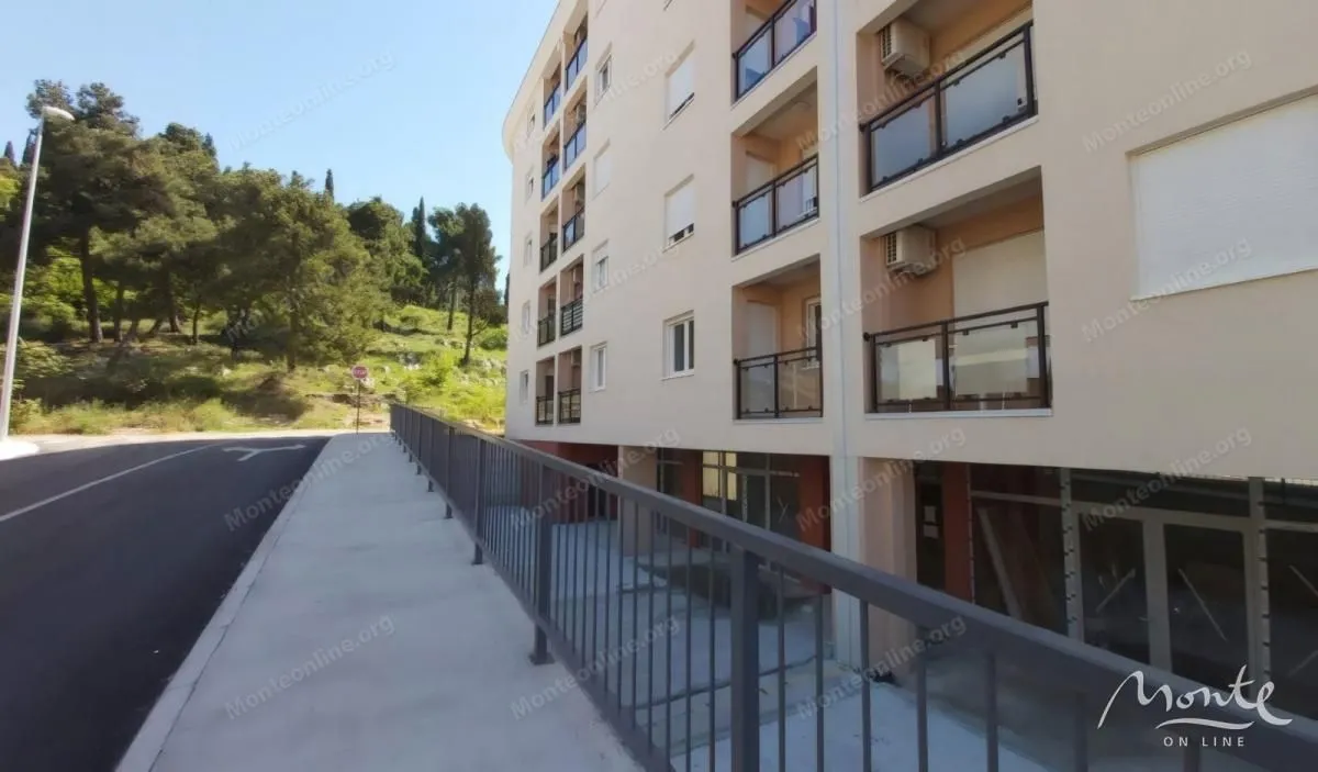 Prodaja, jednosoban stan, 41m², Ljubović, Podgorica