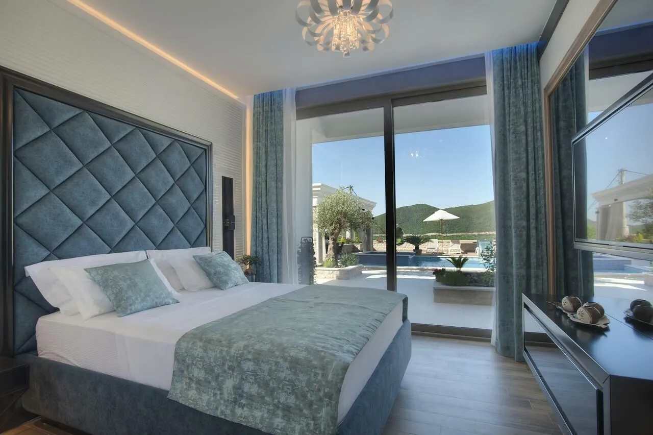Sale, house, 190m², Prijevor, Budva