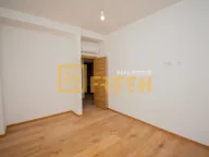 Izdavanje, četvorosoban stan, 150m², Centar, Podgorica - image 17