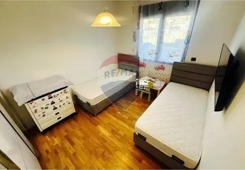 Izdavanje, dvosoban stan, 100m², Tološi, Podgorica - image 6