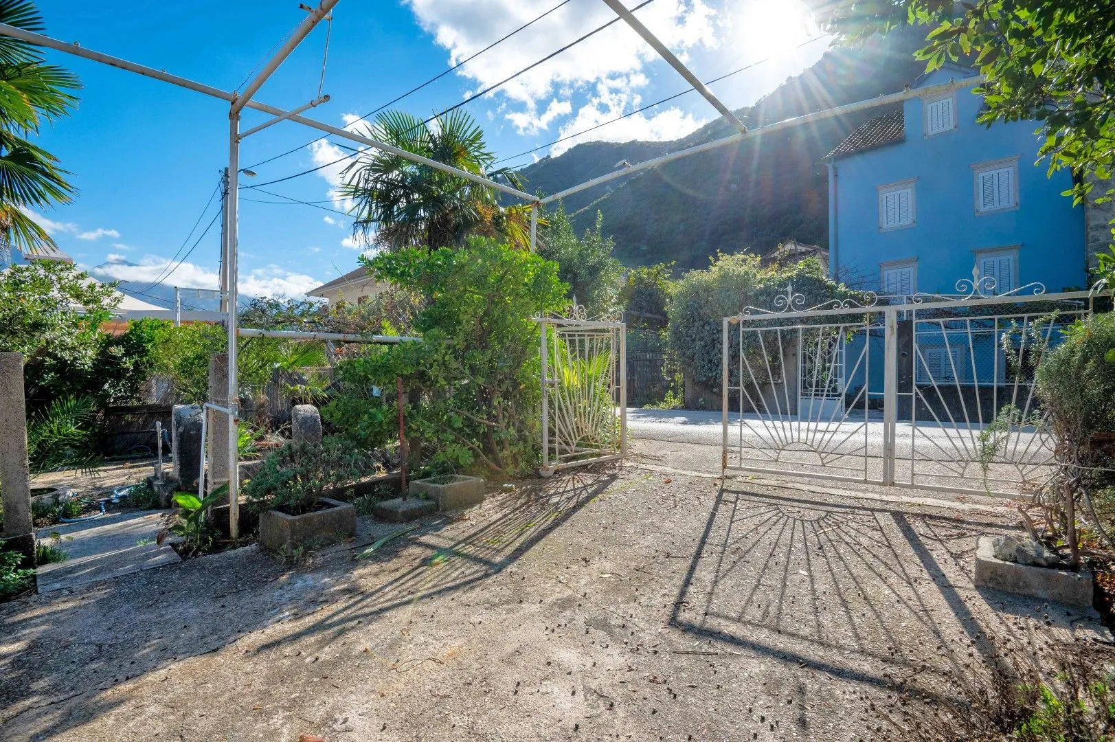 Sale, house, 300m², Stoliv, Kotor