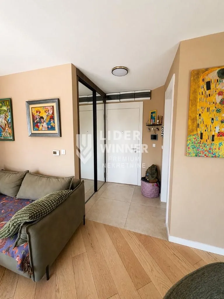 Prodaja, trosoban stan, 69m², Neimar, Vračar Sve Podlokacije