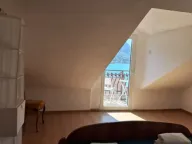 Izdavanje, trosoban stan, 90m², Dobrota, Kotor - image 5