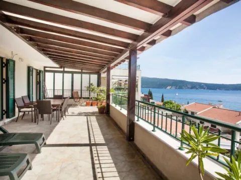 Sale, four bedroom apartment, 200m², Savina, Herceg Novi