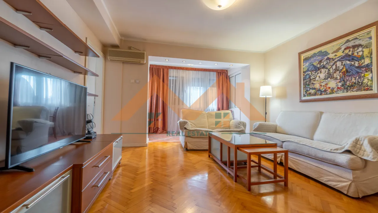Izdavanje, trosoban stan, 65m², Centar, Podgorica
