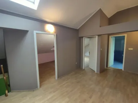 Izdavanje, četvorosoban stan, 103m², Nova Detelinara, Novi Sad Sve Podlokacije - image 16