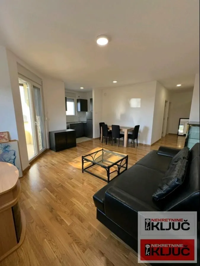 Izdavanje, dvosoban stan, 65m², Telep, Novi Sad Sve Podlokacije