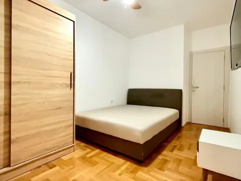 Sale, two bedroom apartment, 75m², Budva, Crna Gora - image 8