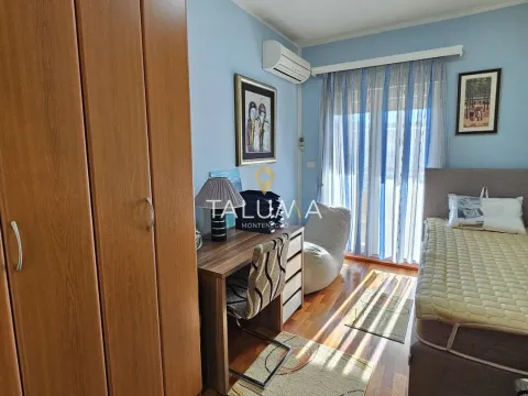 Izdavanje, dvosoban stan, 75m², City Kvart, Podgorica - image 8