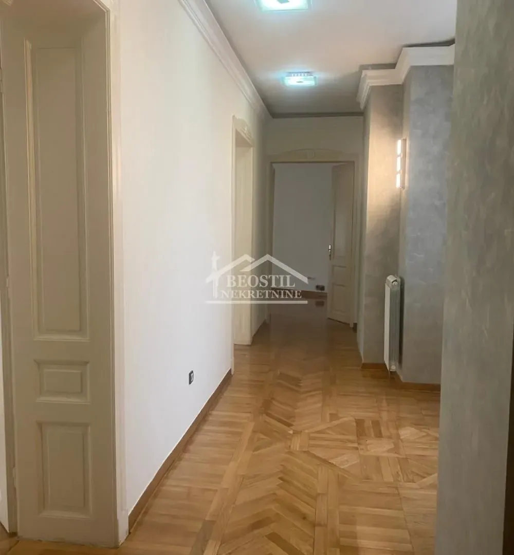 Rent, four bedroom apartment, 135m², Skadarlija, Beograd