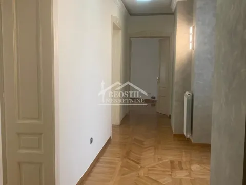 Izdavanje, četvorosoban stan, 135m², Skadarlija, Beograd - image 8