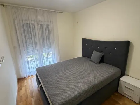 Izdavanje, dvosoban stan, 75m², Zagorič, Podgorica - image 14