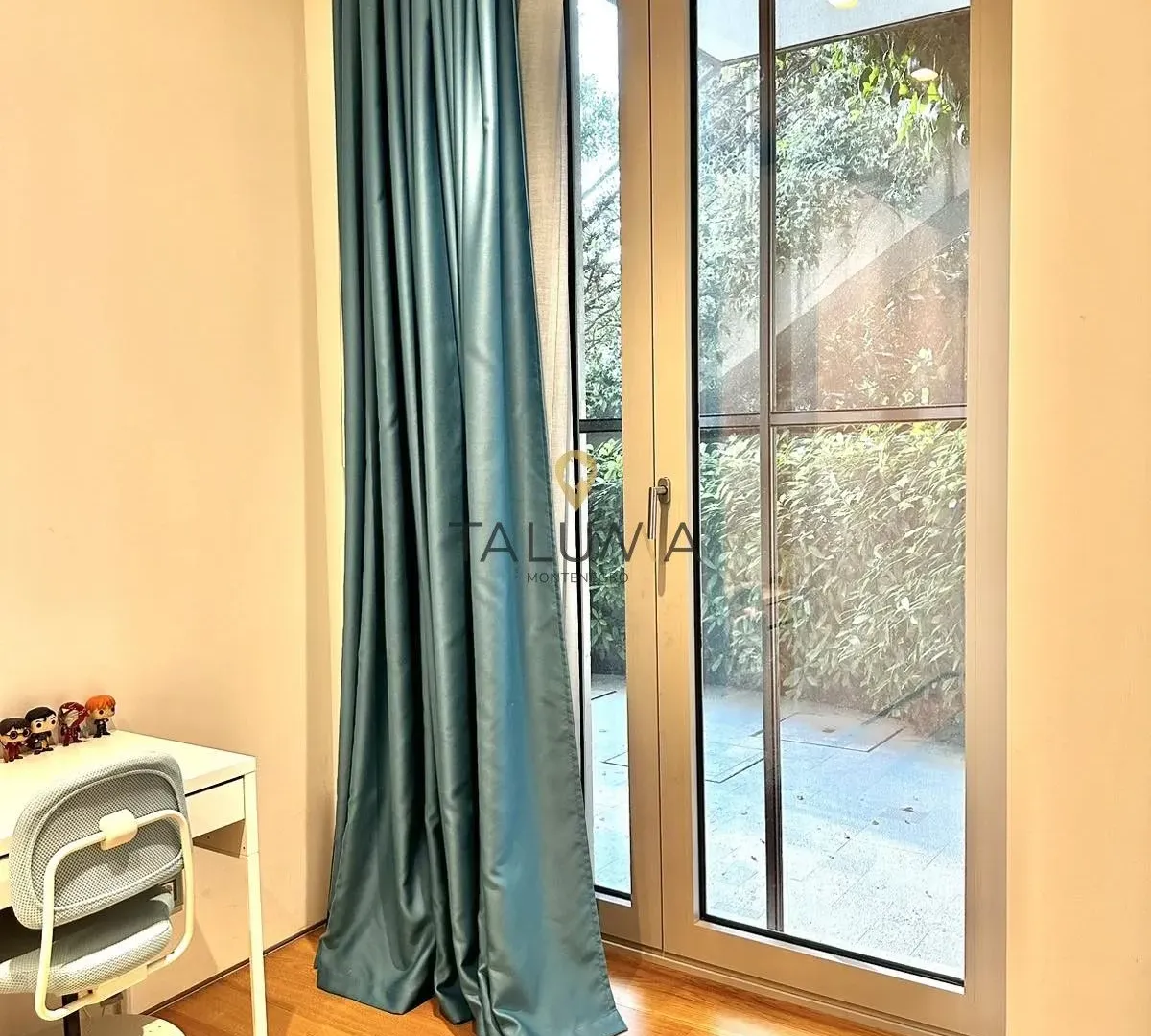 Prodaja, dvosoban stan, 159m², Centar, Budva
