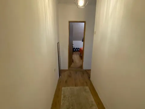 Prodaja, jednosoban stan, 54m², Centar, Cetinje - image 4