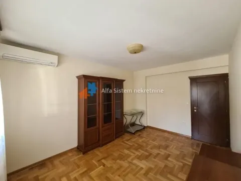 Rent, three bedroom apartment, 78m², Vračar Hram, Vračar Sve Podlokacije - image 5