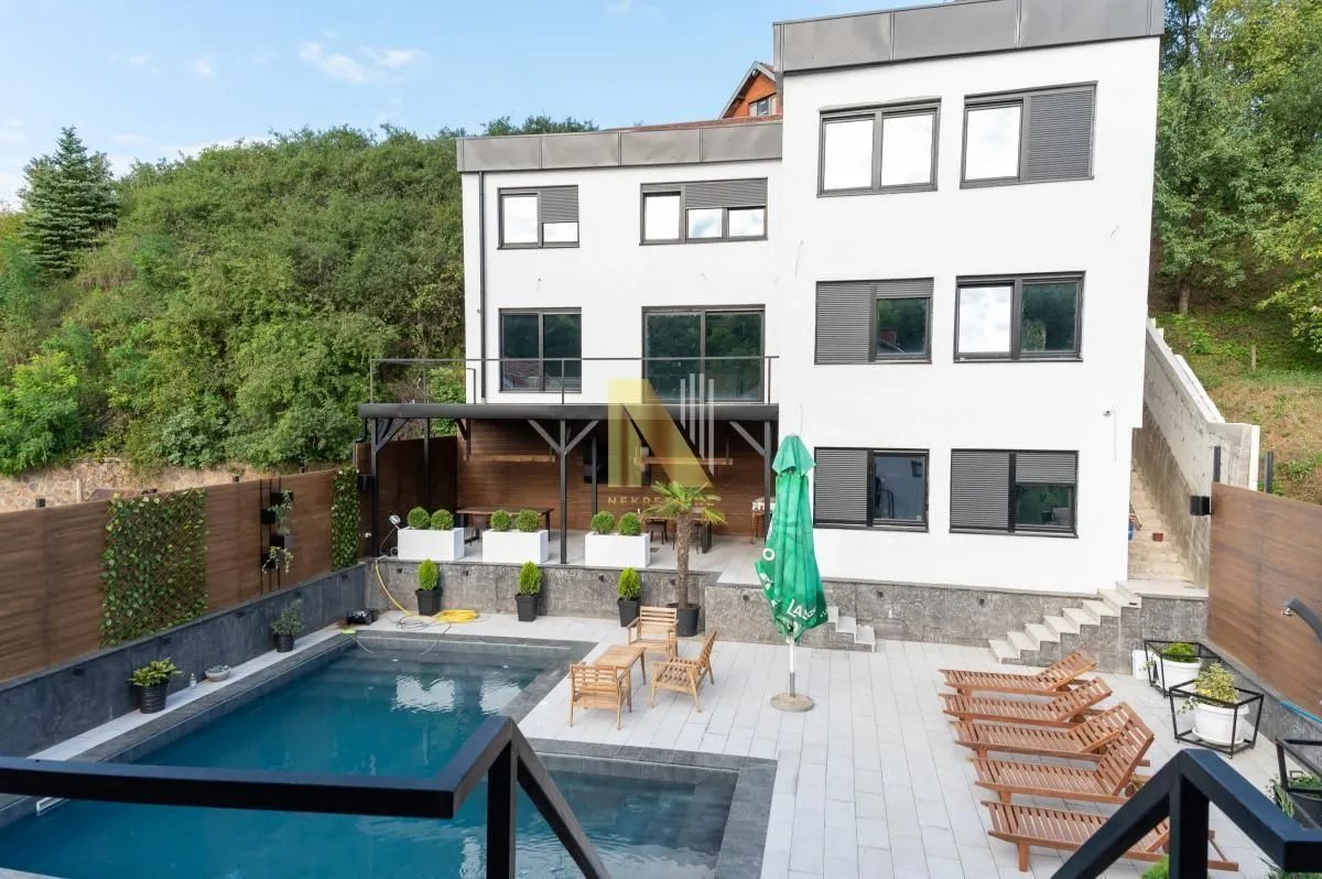 Izdavanje, kuća, 300m², Beočin, Srbija