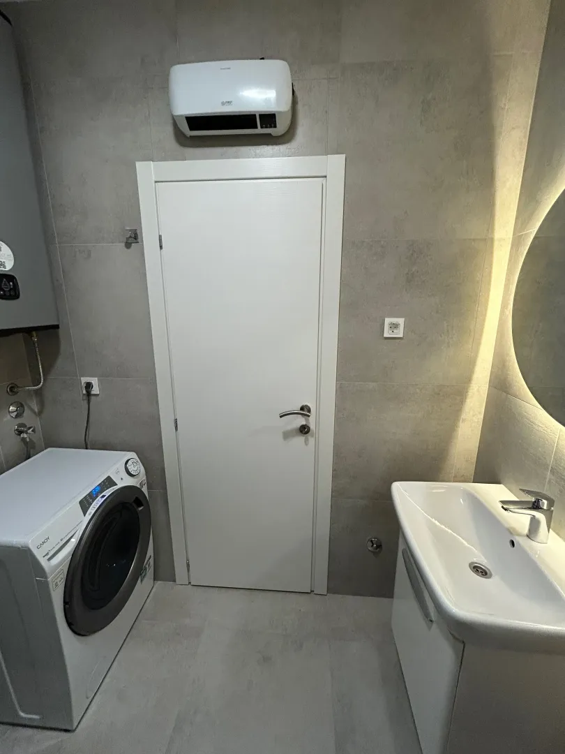 Izdavanje, jednosoban stan, 47m², Dobrota, Kotor