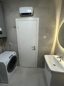 Izdavanje, jednosoban stan, 47m², Dobrota, Kotor - image 15