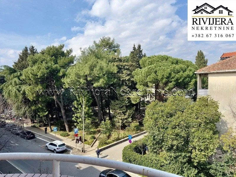Prodaja, dvosoban stan, 60m², Centar, Tivat