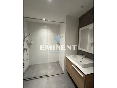 Izdavanje, trosoban stan, 90m², Savski Venac, Beograd - image 6