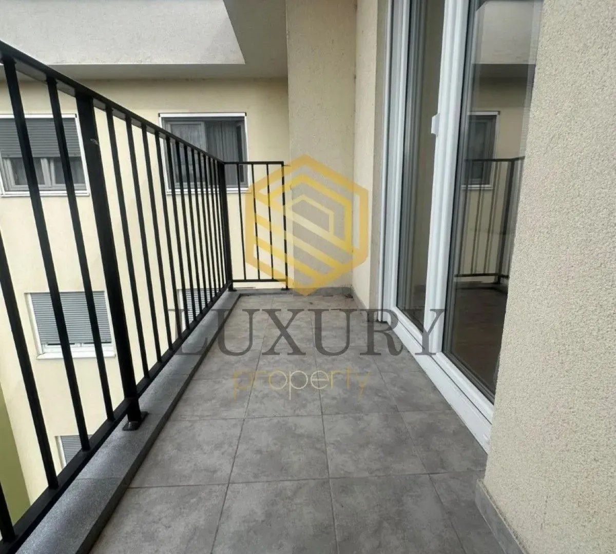 Rent, one bedroom apartment, 41m², Pobrežje, Podgorica
