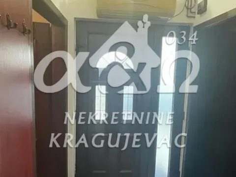 Prodaja, kuća, 250m², Veliko Polje, Kragujevac - image 5