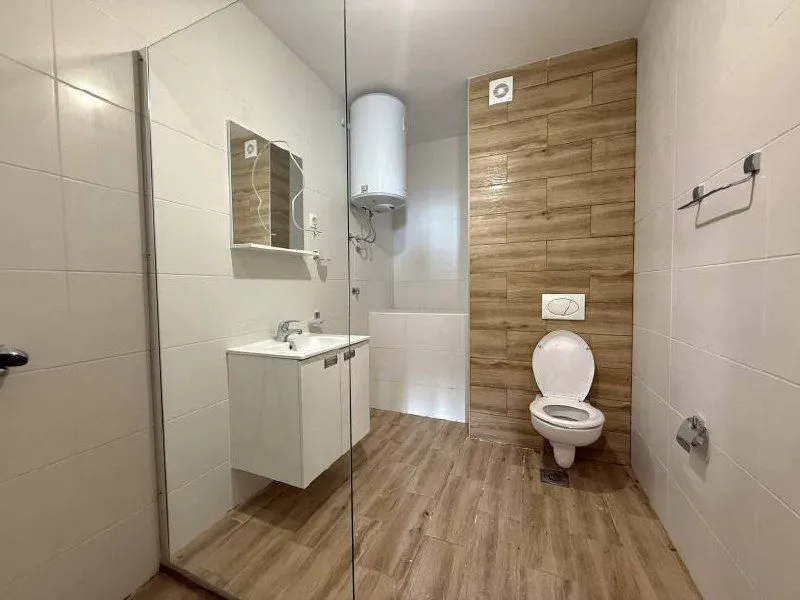 Prodaja, trosoban stan, 126m², Reževići, Budva