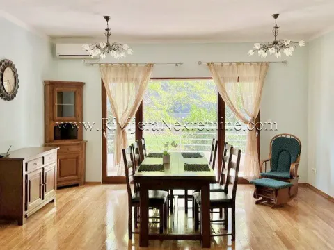 Prodaja, trosoban stan, 130m², Risan, Kotor - image 3