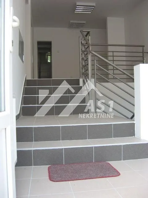 Rent, office space, 330m², Novi Sad Sve Podlokacije, Novi Sad