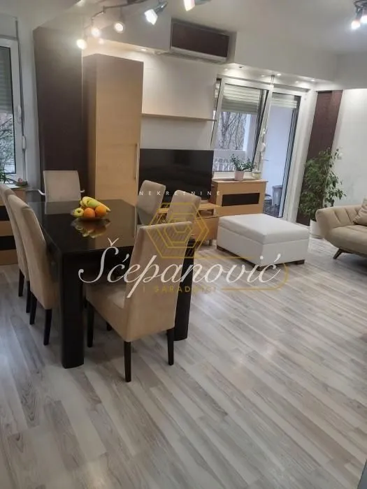 Prodaja, trosoban stan, 59m², Liman 3, Novi Sad Sve Podlokacije
