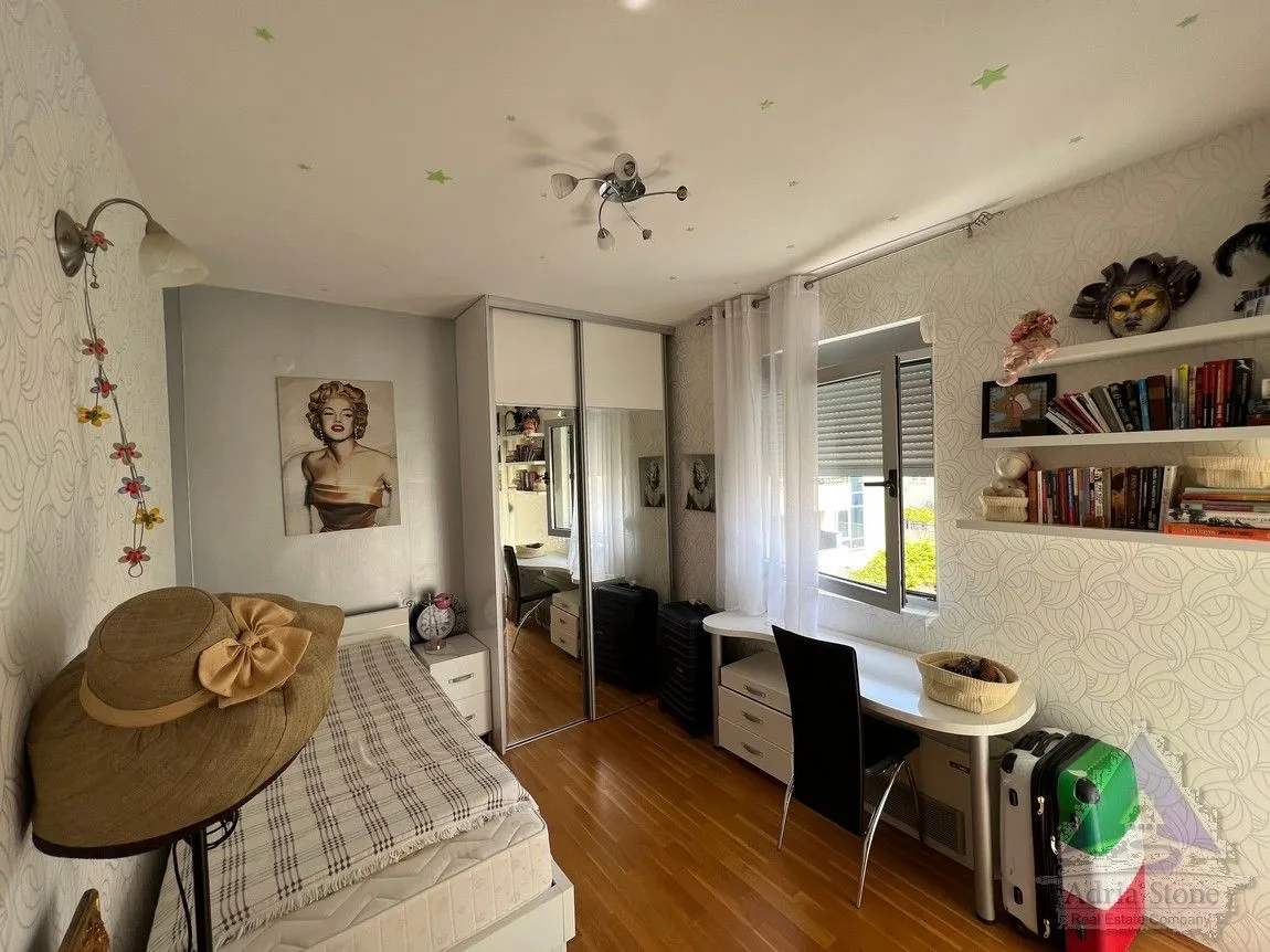 Sale, three bedroom apartment, 95m², Lazi, Budva