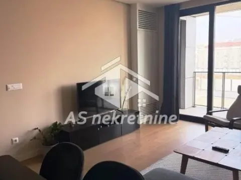 Izdavanje, trosoban stan, 90m², Savski Venac, Beograd - image 7