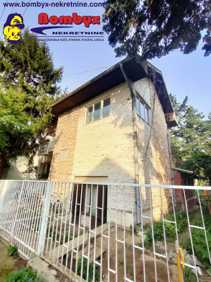 Prodaja, kuća, 241m², Sremska Kamenica, Petrovaradin