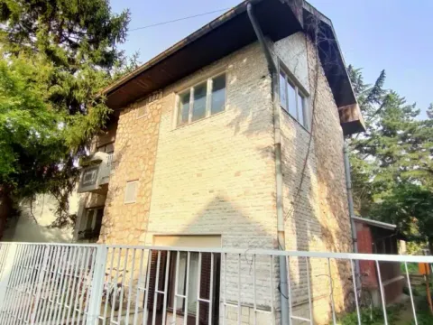 Prodaja, kuća, 241m², Sremska Kamenica, Petrovaradin - image 2