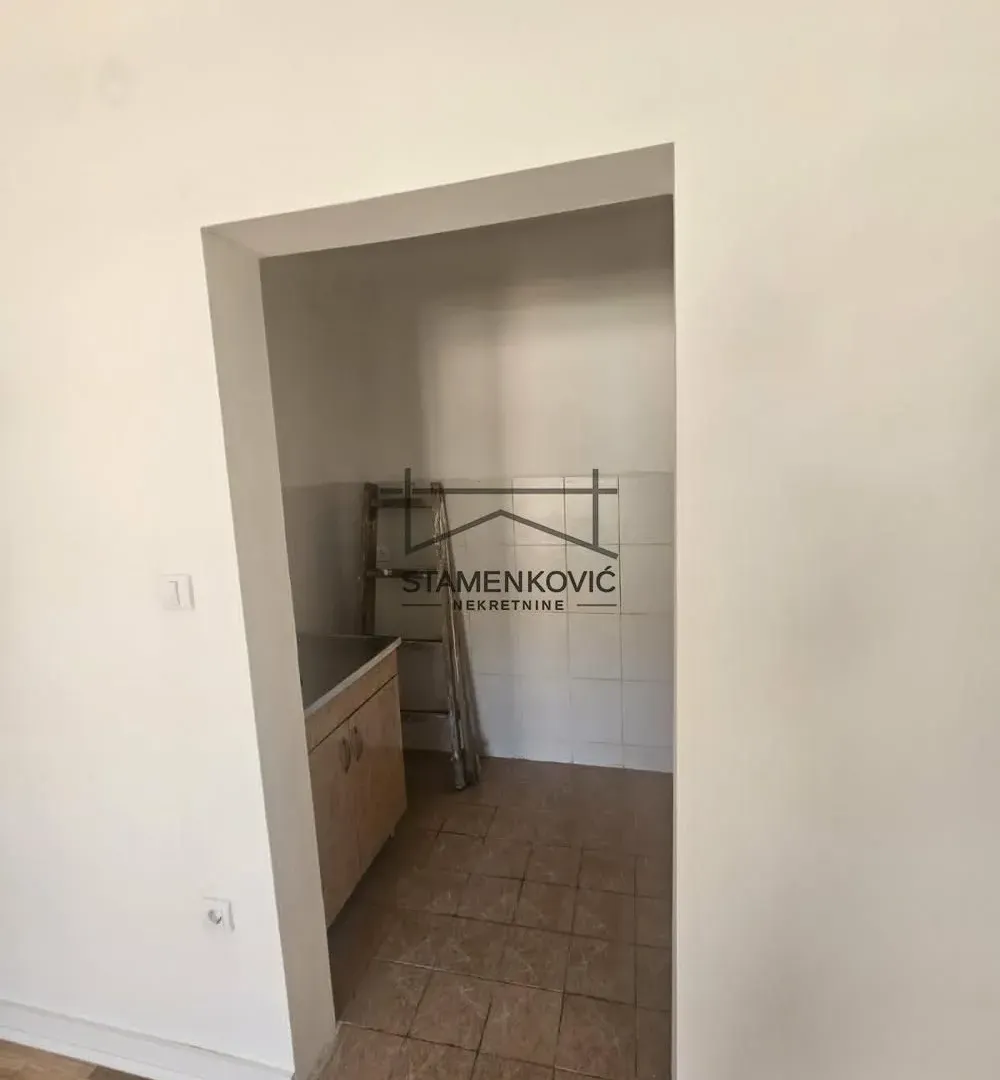 Prodaja, dvosoban stan, 37m², Nova Detelinara, Novi Sad Sve Podlokacije