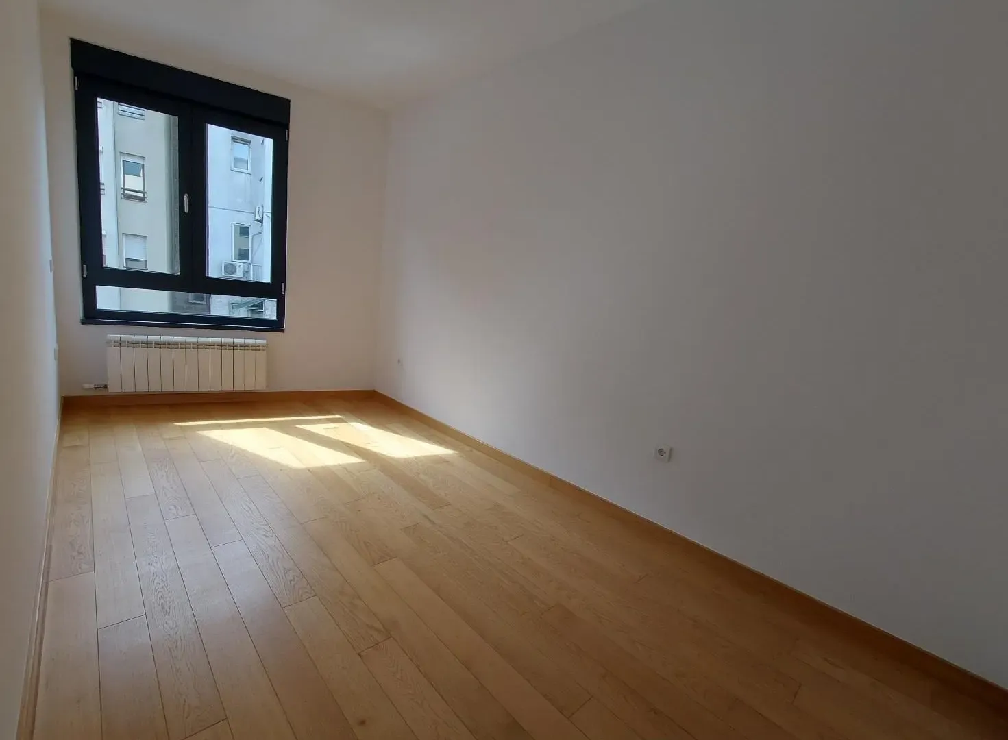 Rent, apartment, 84m², Kalenić Pijaca, Vračar Sve Podlokacije