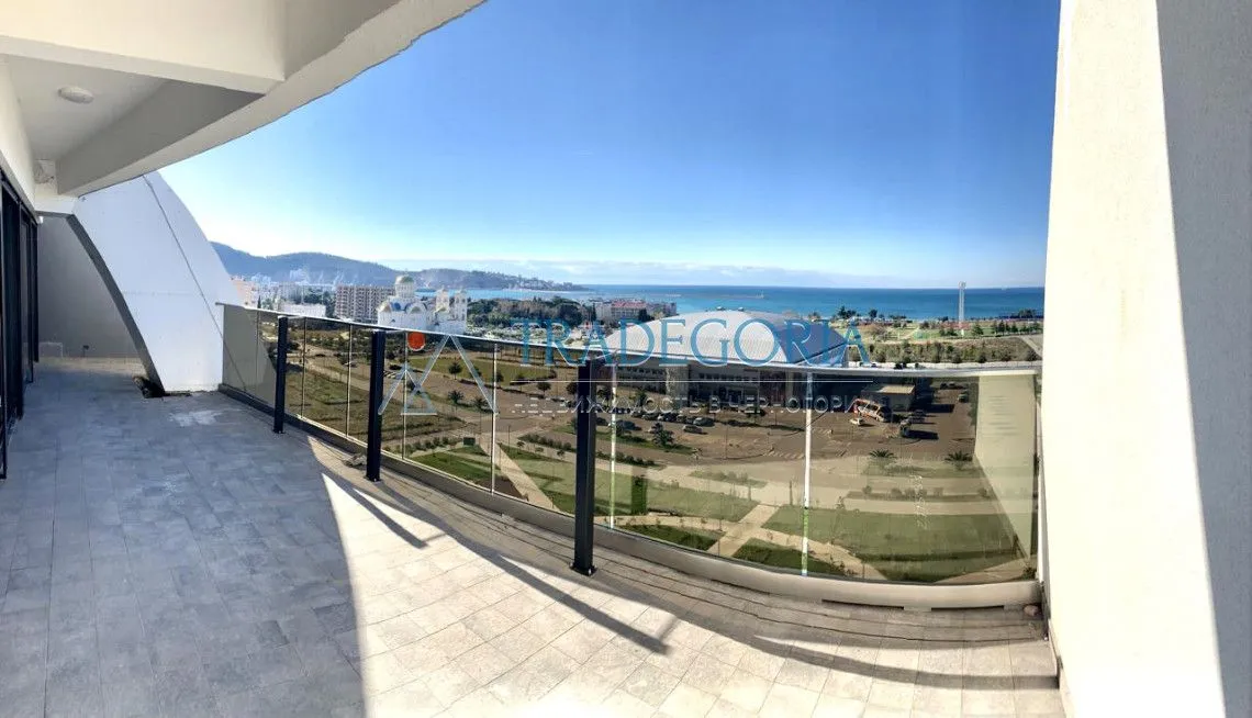 Prodaja, trosoban stan, 237m², Bar, Crna Gora