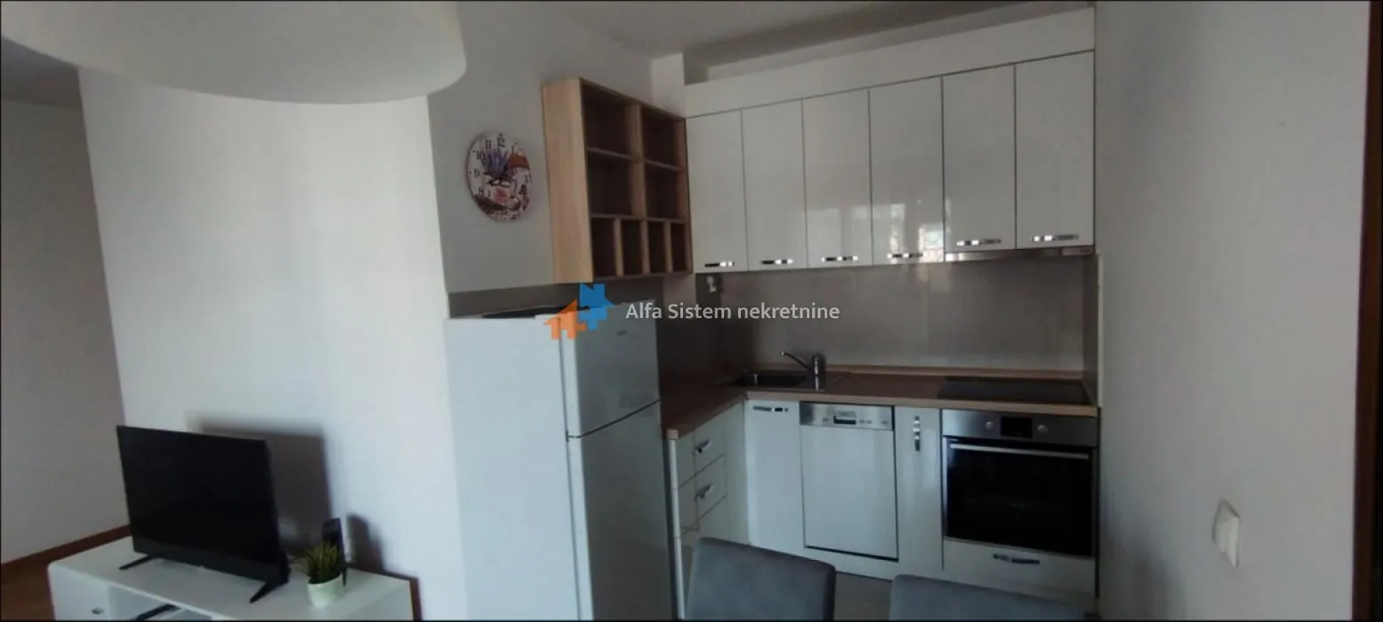 Rent, two bedroom apartment, 55m², Vračar Sve Podlokacije, Beograd