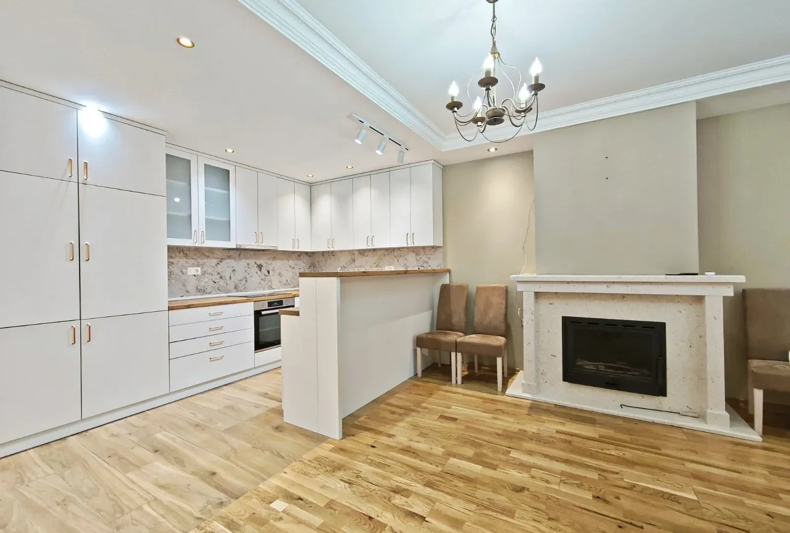 Rent, house, 135m², Murtovina, Podgorica