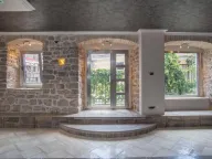 Prodaja, poslovni prostor, 100m², Stari Grad, Herceg Novi - image 13