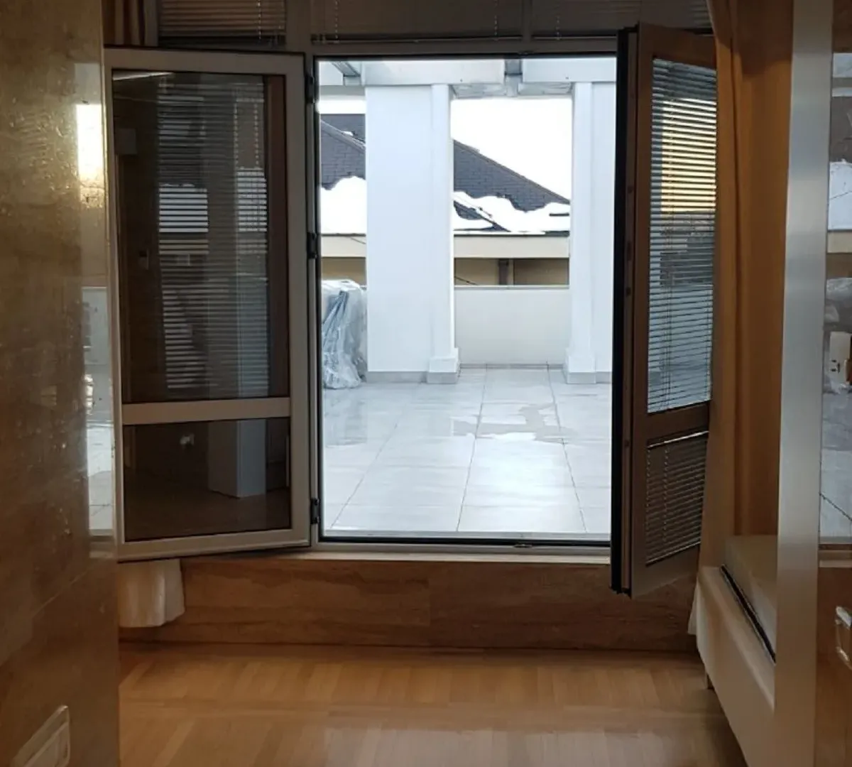 Izdavanje, jednosoban stan, 48m², Dedinje Sve Podlokacije, Beograd
