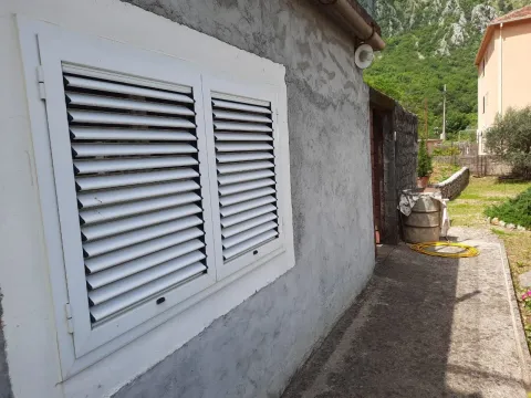 Sale, house, 300m², Kotor, Crna Gora - image 2