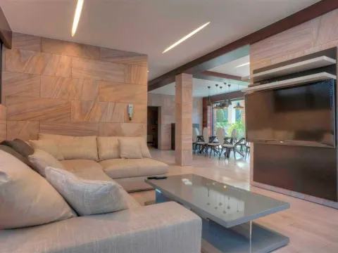 Sale, house, 1200m², Đuraševići, Tivat - image 18