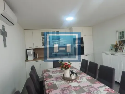 Sale, house, 315m², Centar, Šabac - image 30